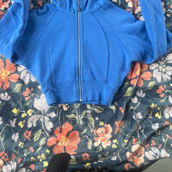 Lululemon cropped scuba full zipper 💙 - Picture 5 of 12